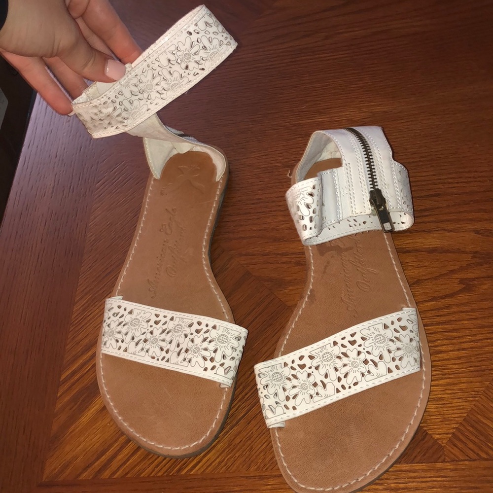 BRAND NEW sandals